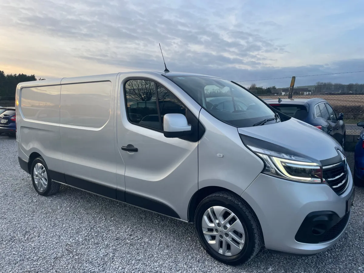 Renault Trafic 2021 - Image 2