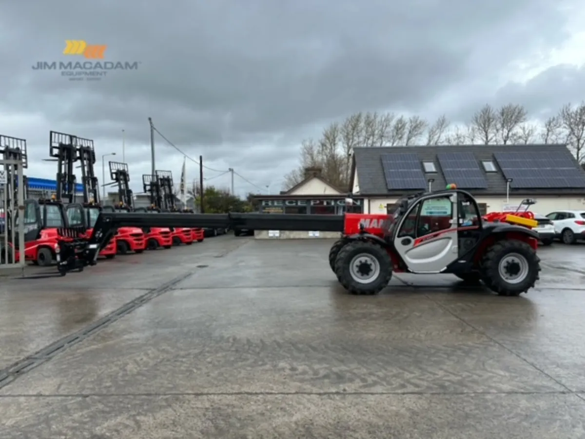 Manitou MT930H Compact Machine 9m 3 ton capacity - Image 4