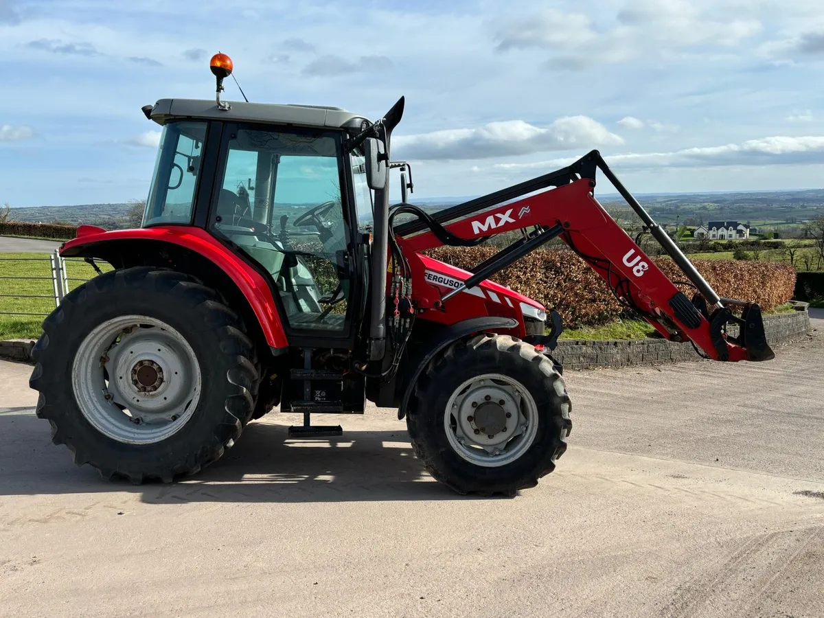 Massey Ferguson 5440 Dyna 4 - Image 1