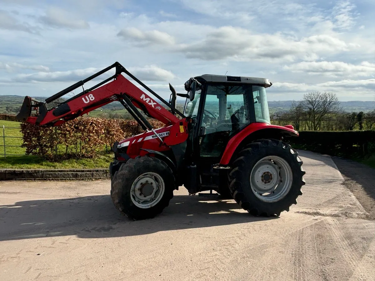 Massey Ferguson 5440 Dyna 4 - Image 4