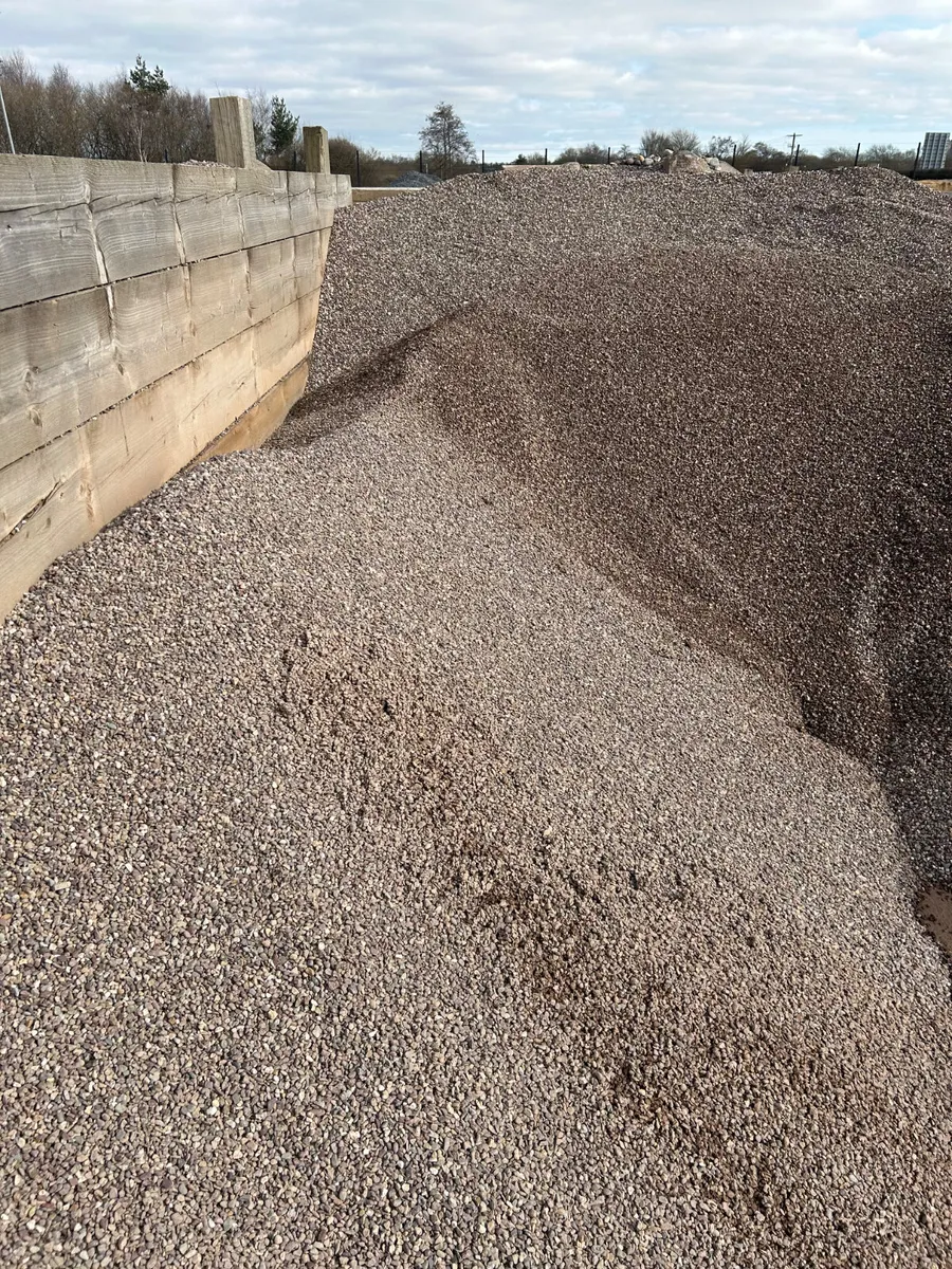 Pea Gravel – Decorative & Practical - Image 3