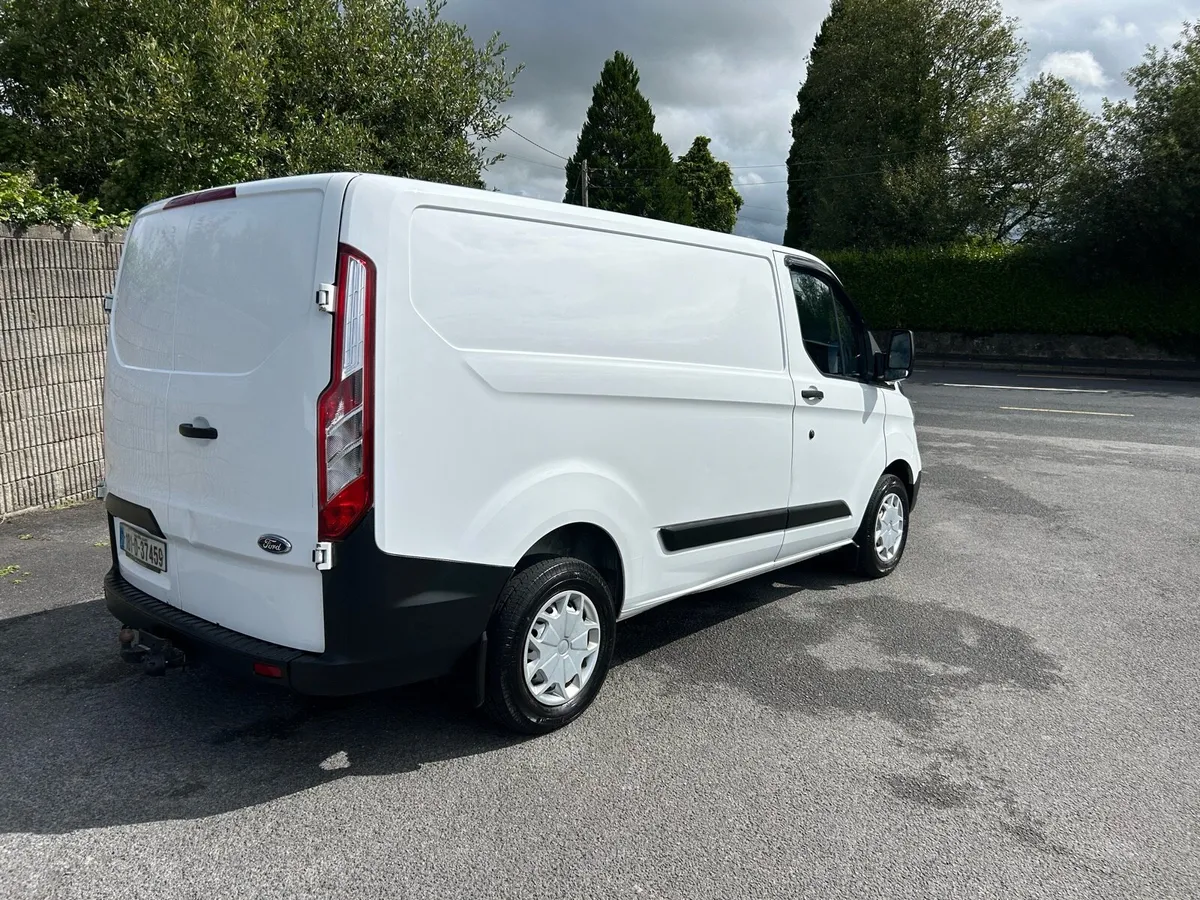 FORD TRANSIT CUSTOM - Image 2