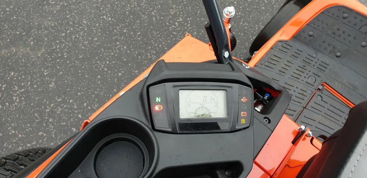 KUBOTA ZD1211 60" zero turn mower - Image 3