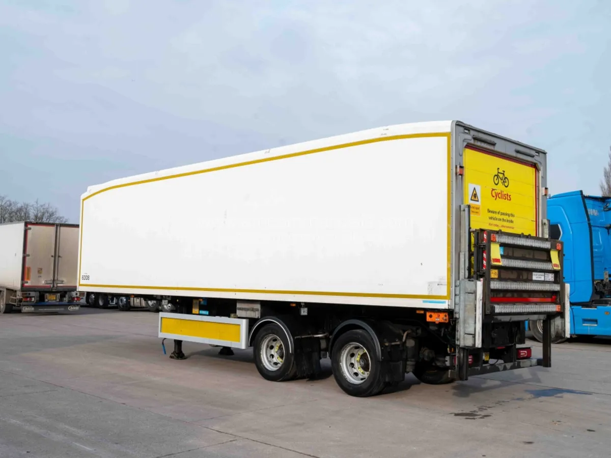 2017 SOLOMON TANDEM REAR STEER URBAN FRIDGE TRAILE - Image 4