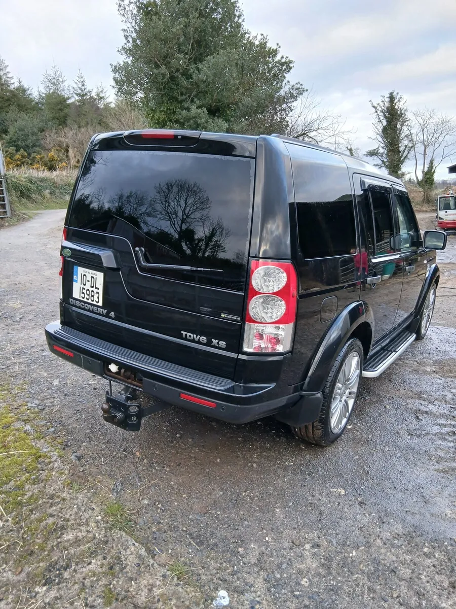 Land Rover Discovery 2010 - Image 2