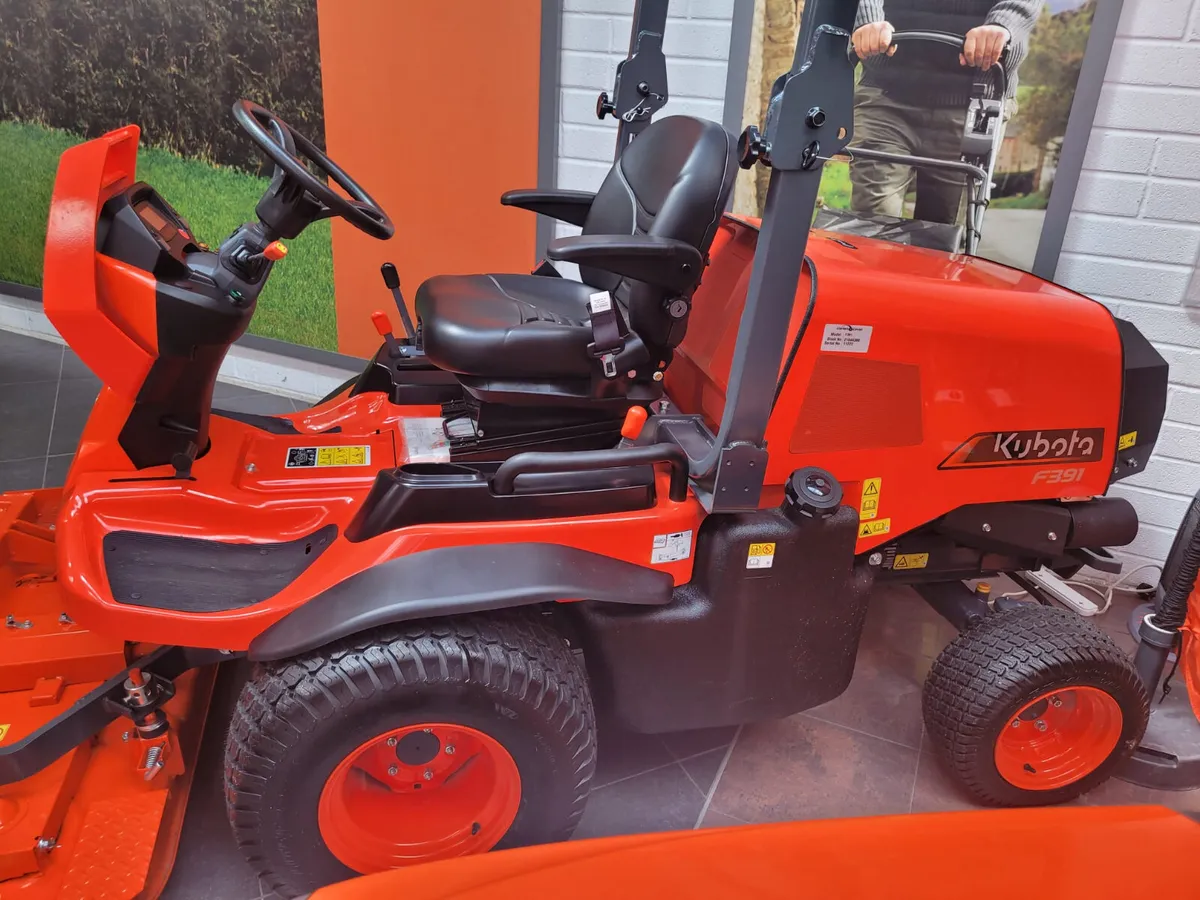 New Kubota F391 Front Deck Mower - Image 4