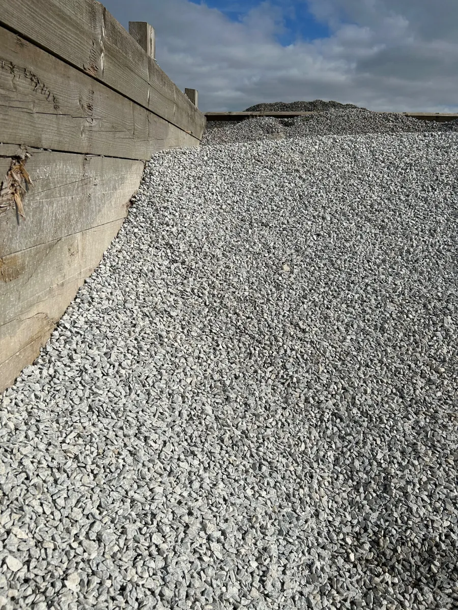 Kerry White Stone - Decorative stone Cork - Image 1