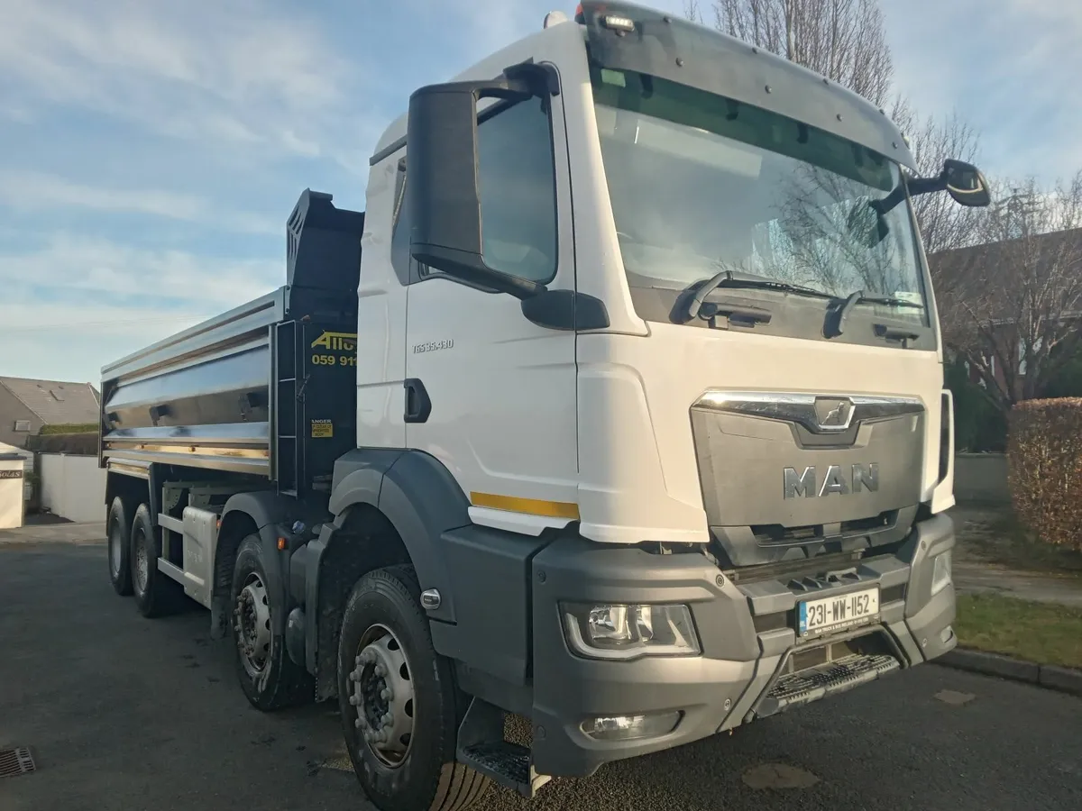 MAN TGS 35.430. 8X4 Tipper steel insulated body. - Image 1