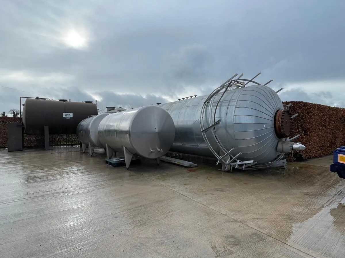 Storage tanks fuel water - Image 1