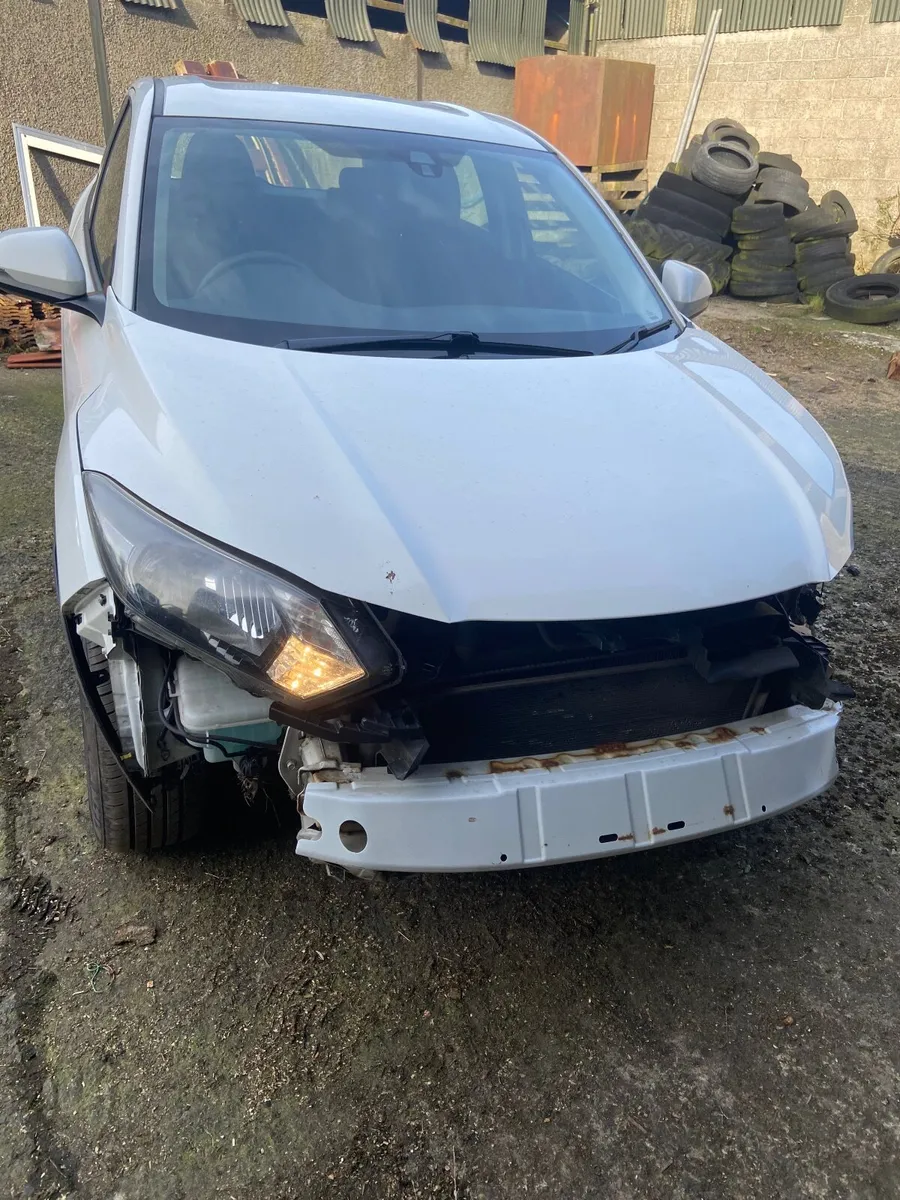 Honda  hr- v I- dtec s  1.6 turbo diesel  sep 2017 - Image 3