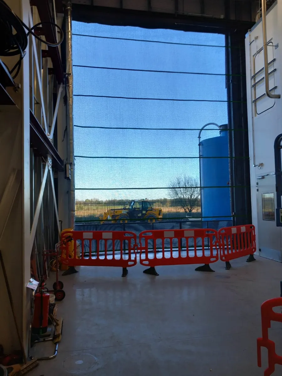 Wind breakers - Image 1