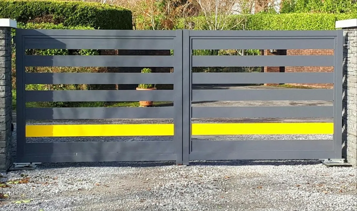 Aluminium Gates Fencing - Image 4