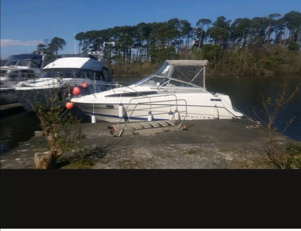 Bayliner 2355 - Image 2