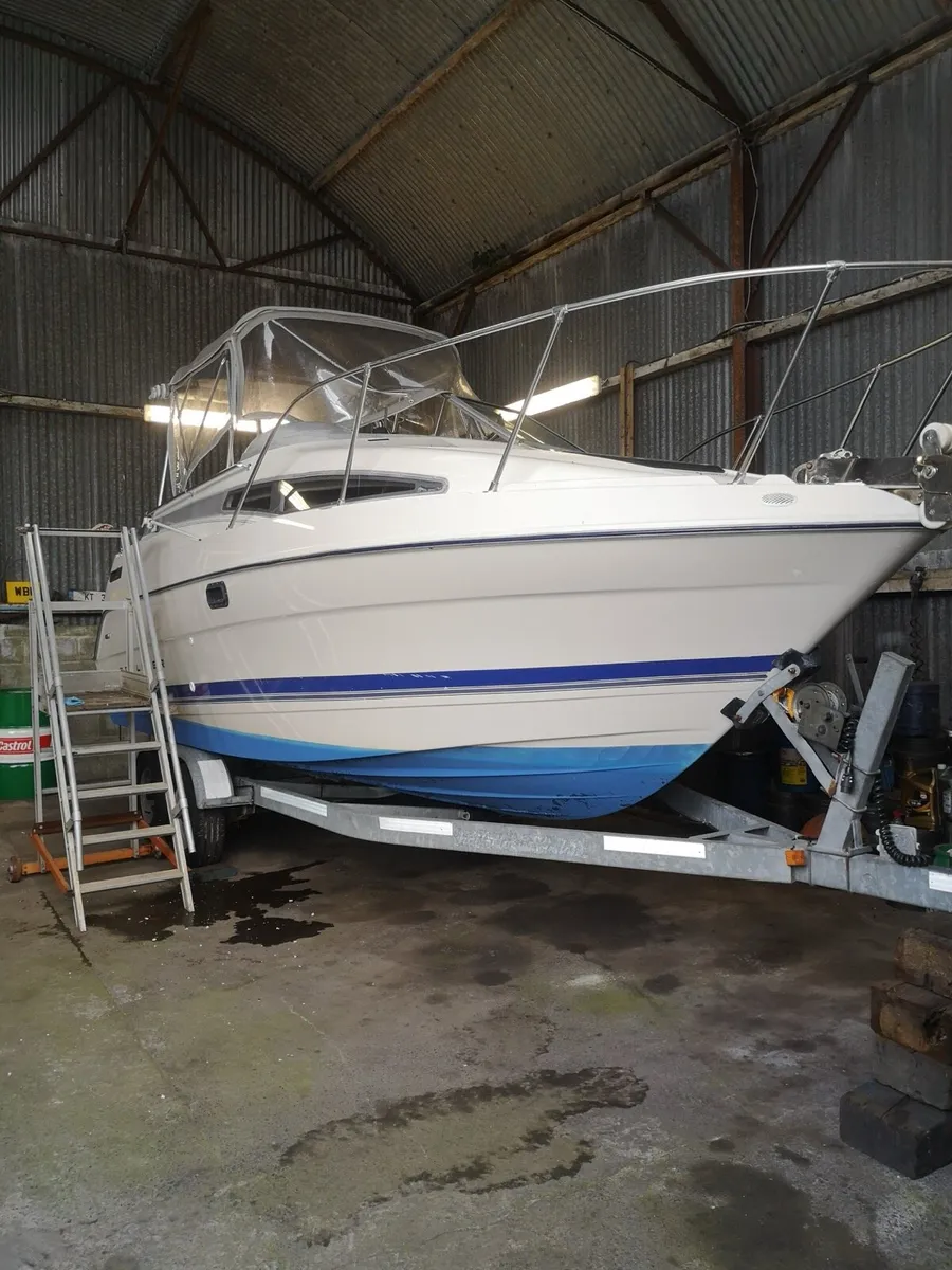 Bayliner 2355 - Image 3