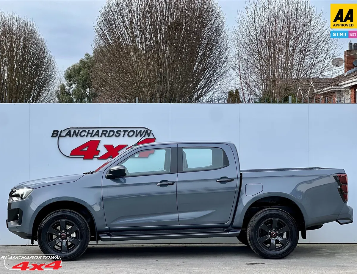 261 ISUZU DMAX LSE® AUTOMATIC NATO GREY VATQ - Image 3