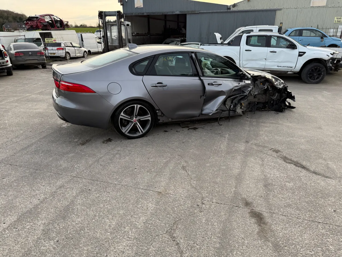 2021 XF Jaguar 2.0 DSL - Image 3