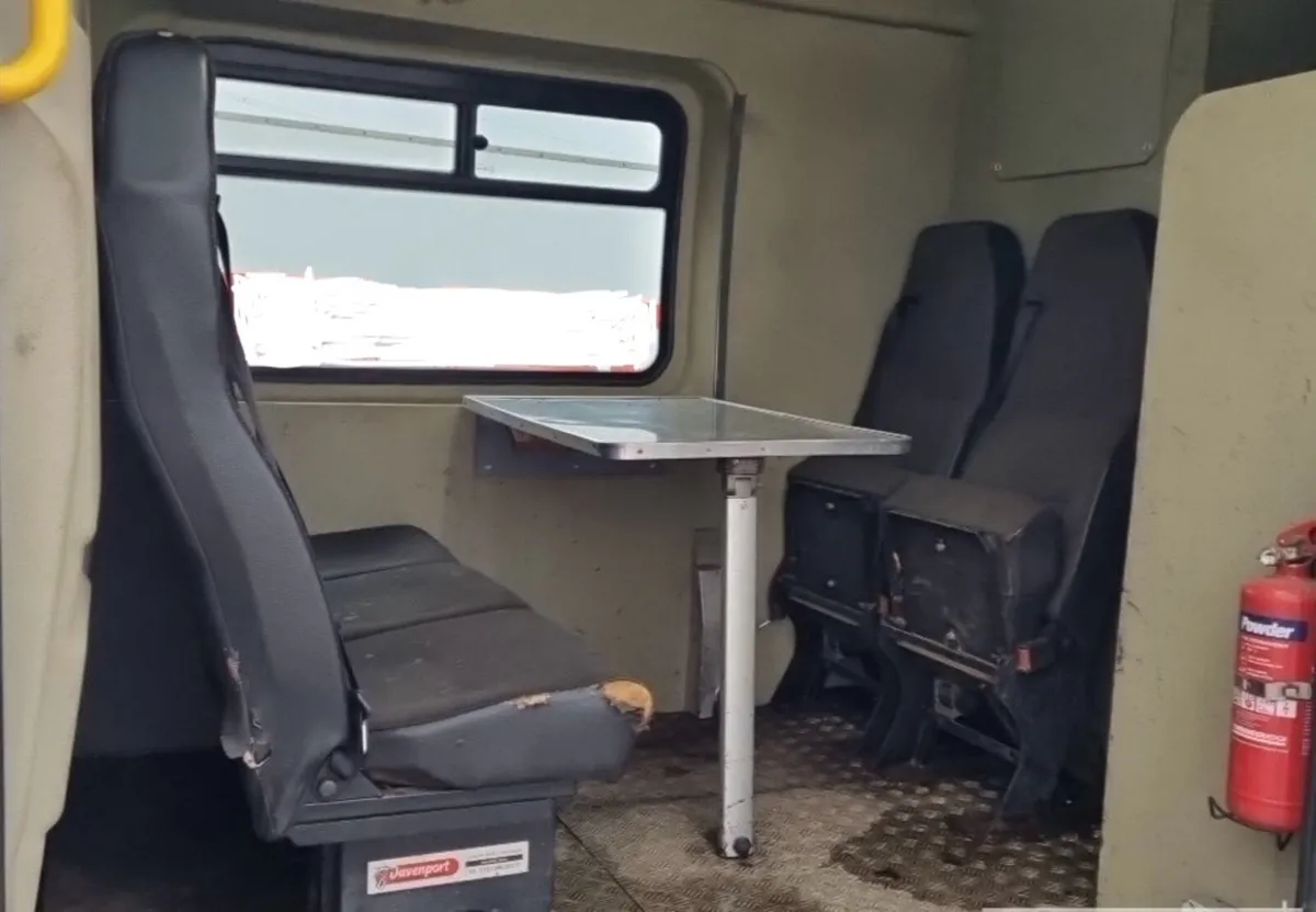 Ford transit crewcab / welfare van - Image 2