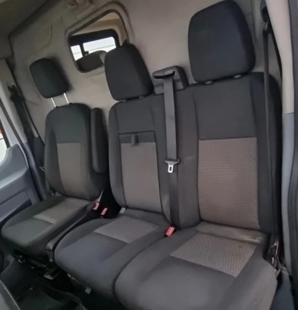 Ford transit crewcab / welfare van - Image 4