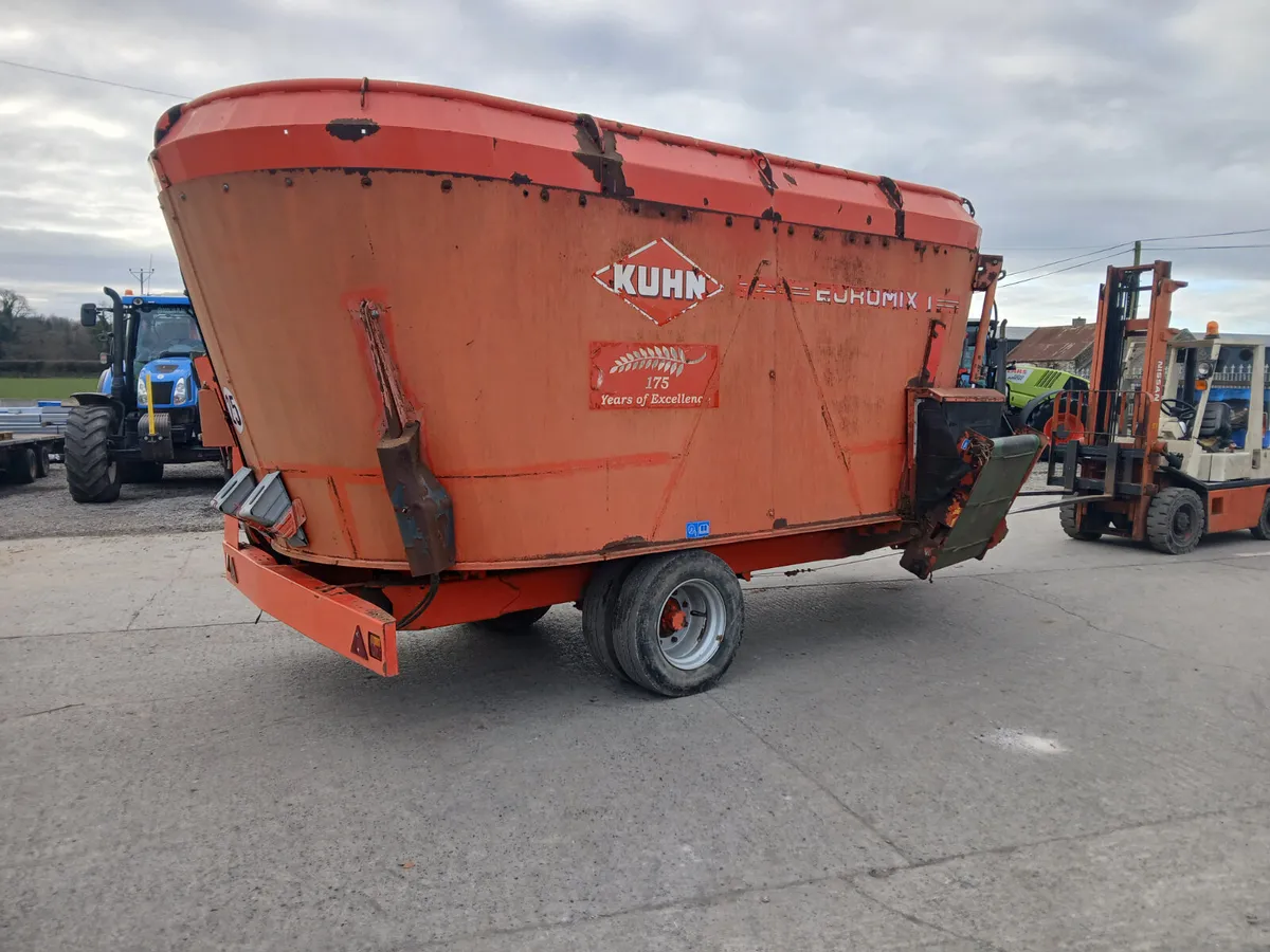 Kuhn feeder - Image 2
