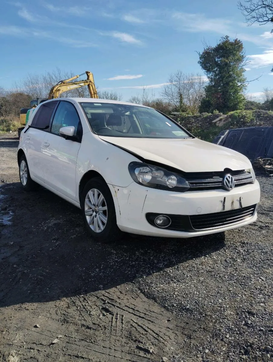Breaking Volkswagen golf 2012 cbzb tsi - Image 1
