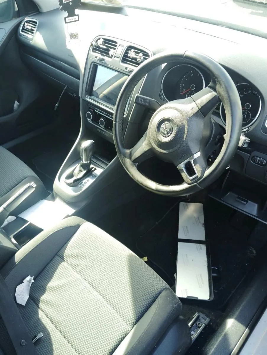 Breaking Volkswagen golf 2012 cbzb tsi - Image 3