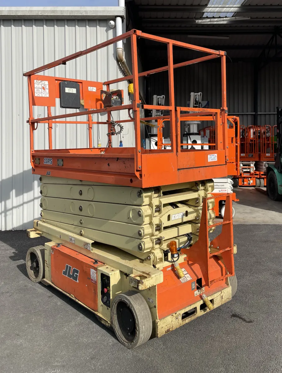 Used 3246 Scissor Lift for Sale JLG - Image 1