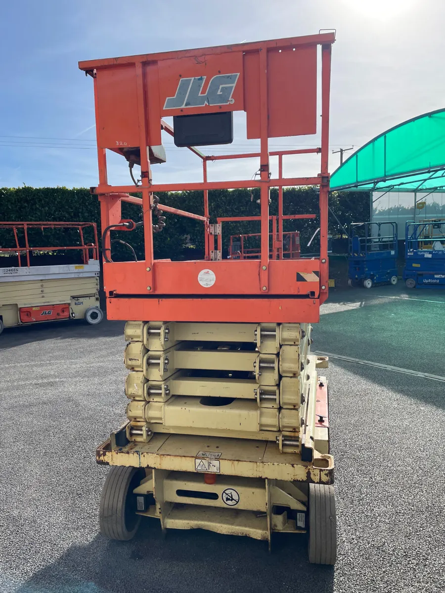 Used 3246 Scissor Lift for Sale JLG - Image 3