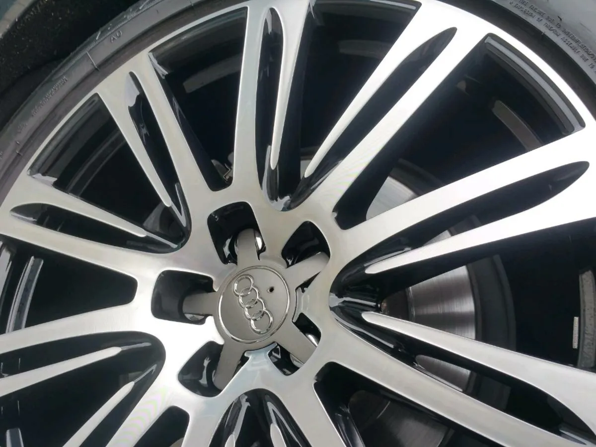 Alloy Wheel Refurbishment Powder Coat Diamond Cut - Image 1