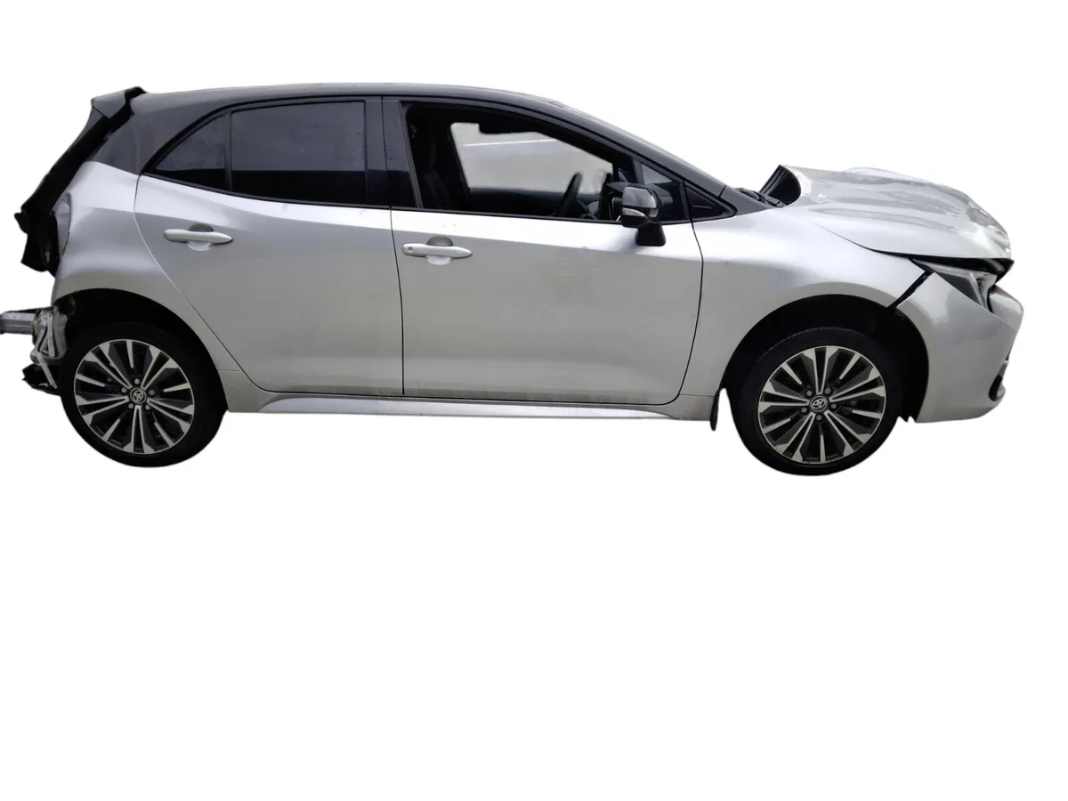 2024 TOYOTA COROLLA HYBRID  Breaking/Dismantling - Image 2