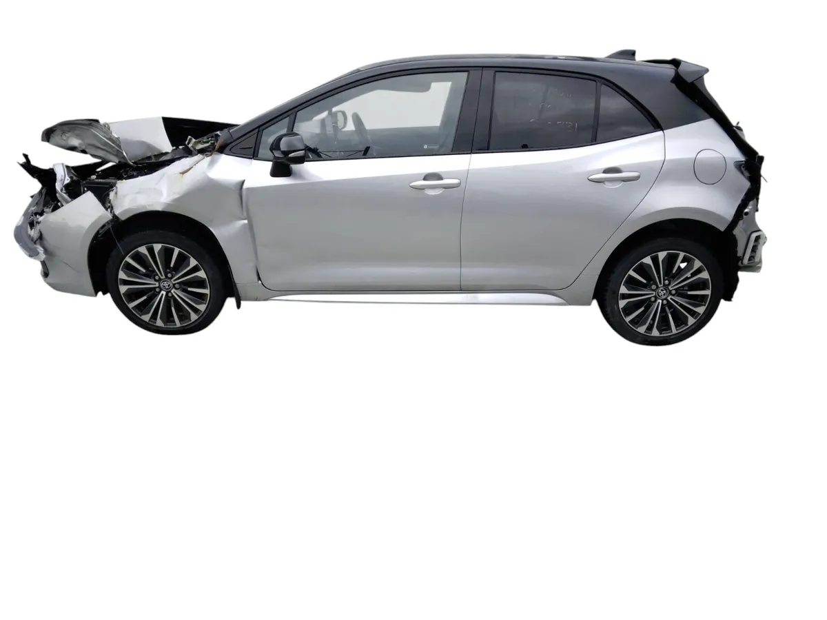 2024 TOYOTA COROLLA HYBRID  Breaking/Dismantling - Image 3