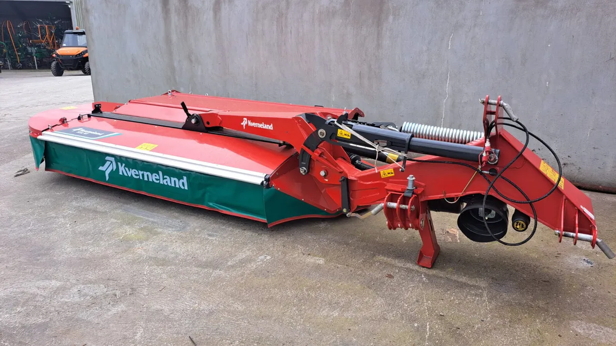 Kverneland 3232MT Conditioner Mower - Image 1
