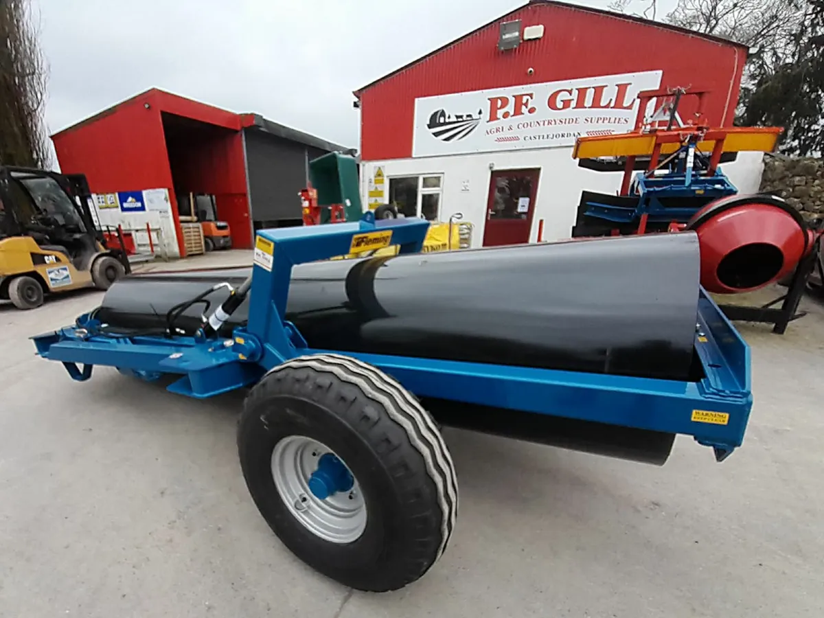 NEW FLEMING 12FT  END TOW LANDROLLER - Image 2