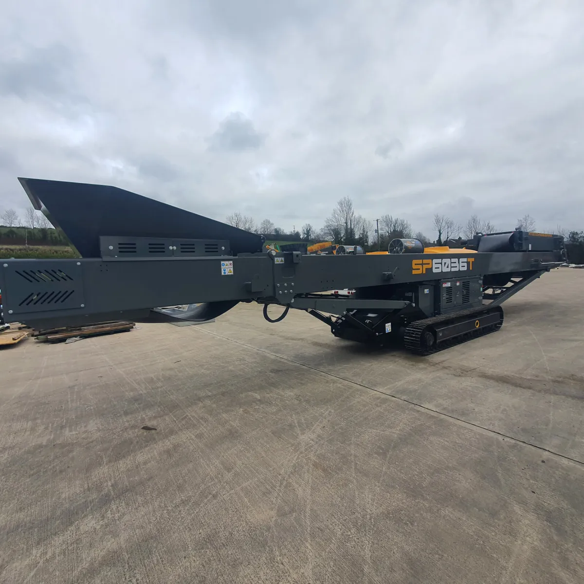 Tracked Conveyor - Image 2