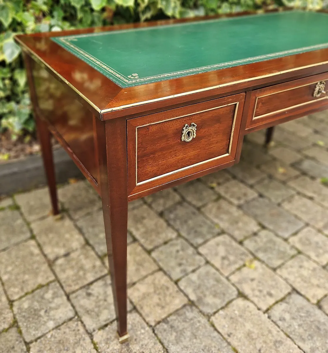 French Mahogany Writing Desk - Image 3