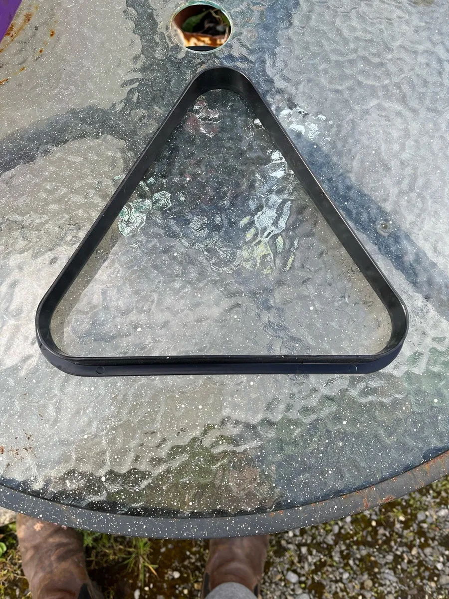 Kids Snooker/pool balls and rack - Image 2