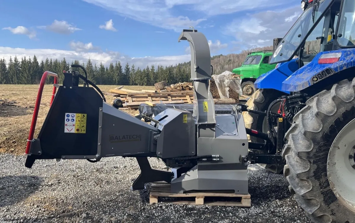 Jansen 6” branch wood chipper. 2 yr warranty. - Image 3