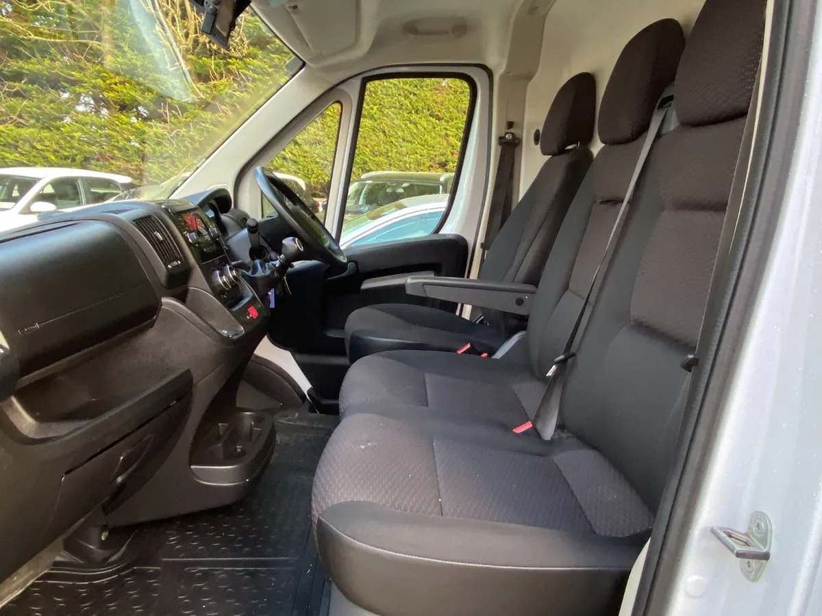 Peugeot Boxer L2H2 2.2 Blue HDI 140 - Image 4