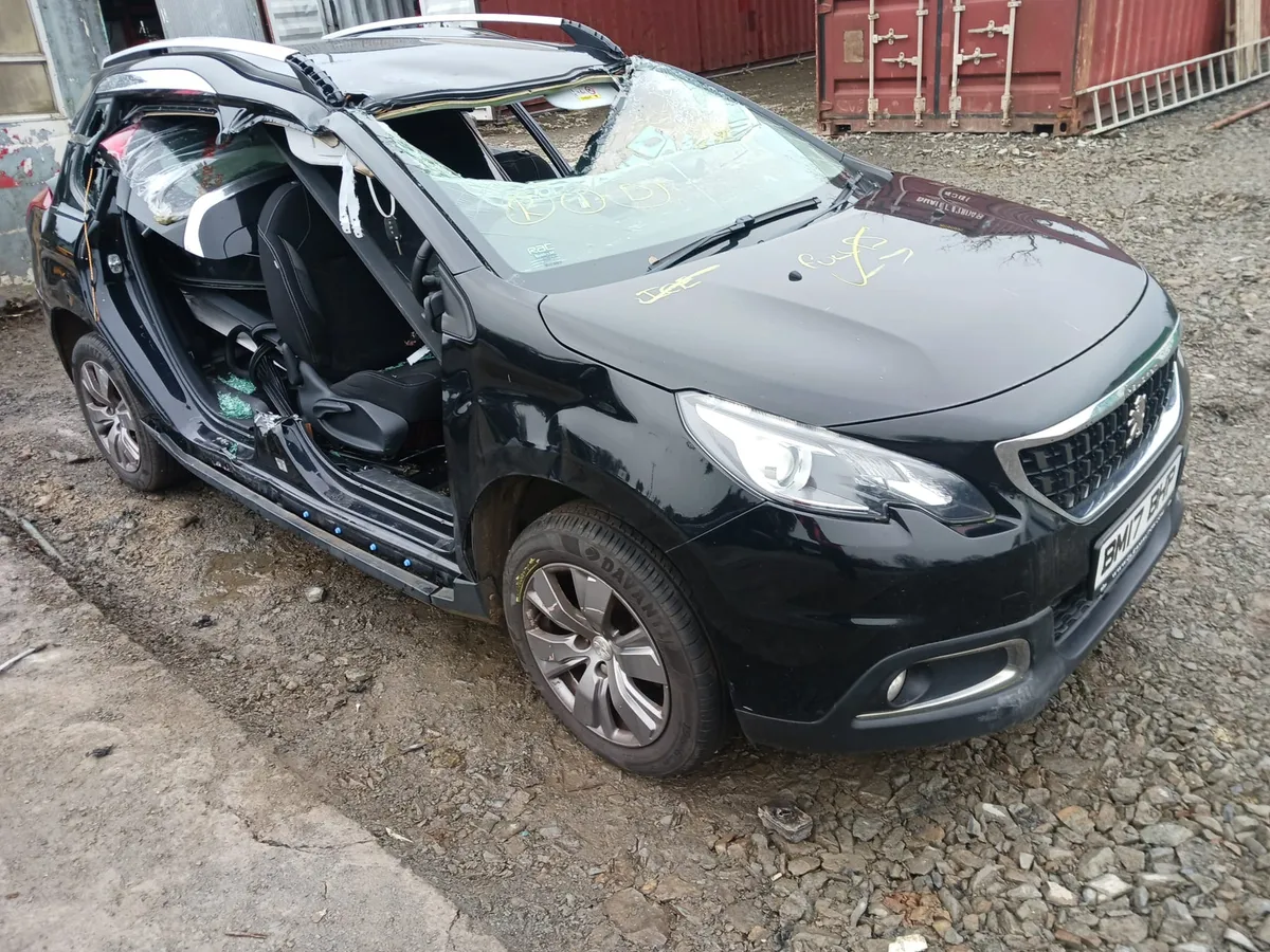 Breaking 2017 Peugeot 2008 1.6 HDI - Image 2