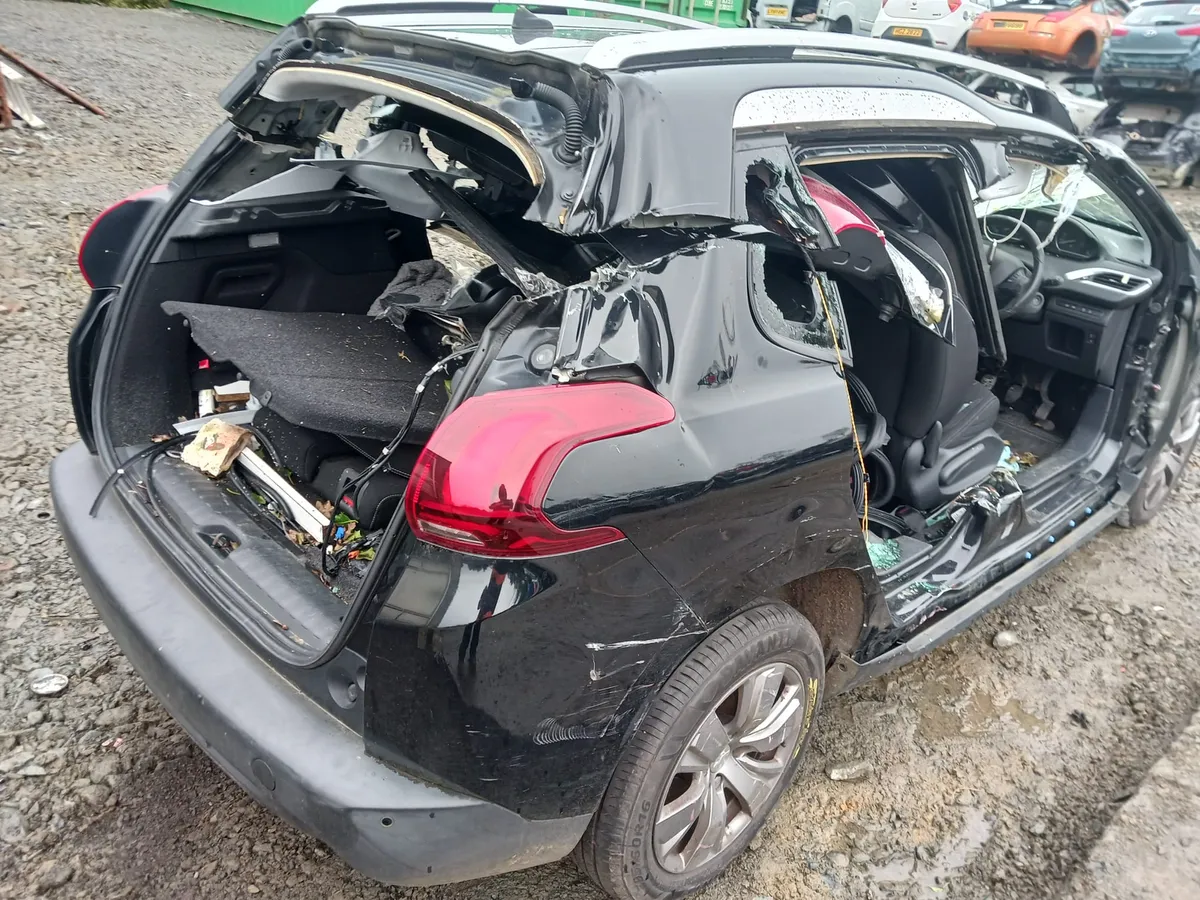 Breaking 2017 Peugeot 2008 1.6 HDI - Image 3