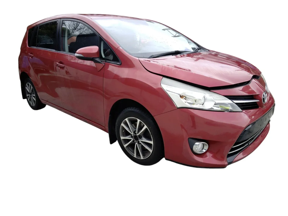 2014 TOYOTA VERSO Breaking/Dismantling - Image 1