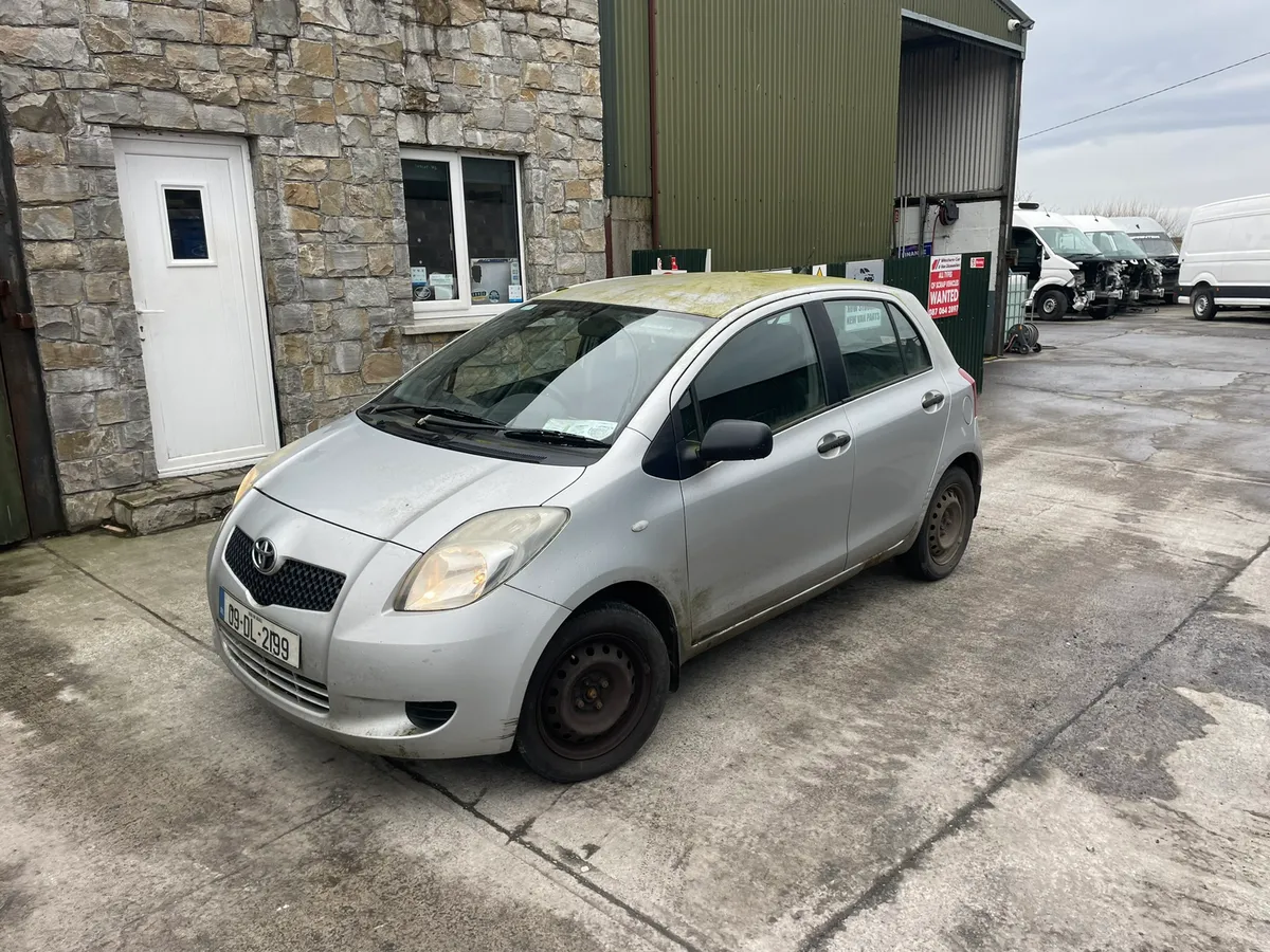 2009 Toyota Yaris 1.0 Vvti for dismantling