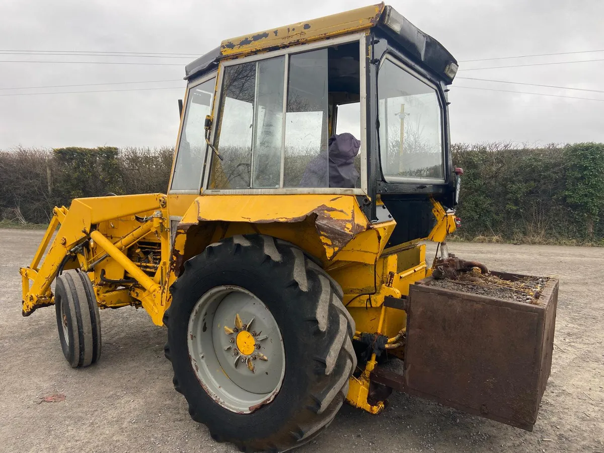 MF 50B Loader - Image 1