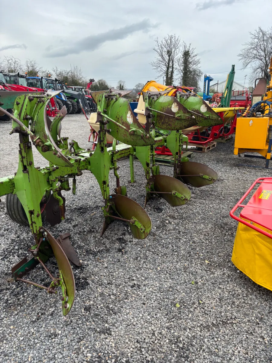 Dowdswell reversible plough - Image 2