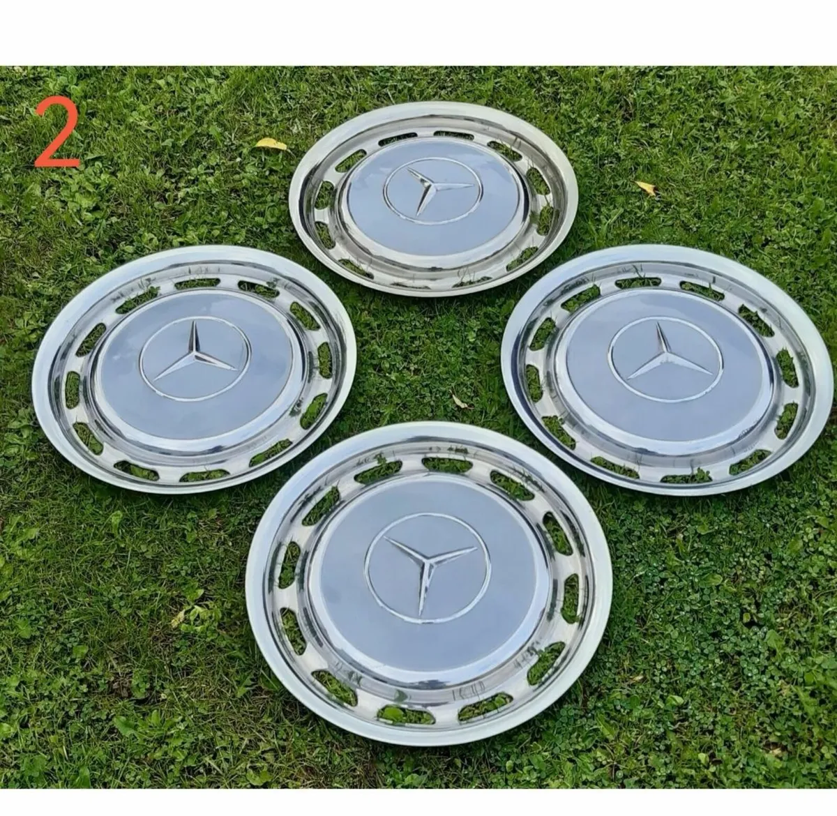 Hubcaps wheel trims covers mercedes vintage - Image 2