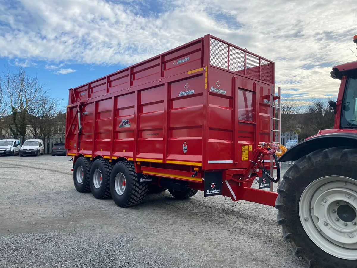 Broughan 24ft Tri Axle Grain & Silage Trailer - Image 4