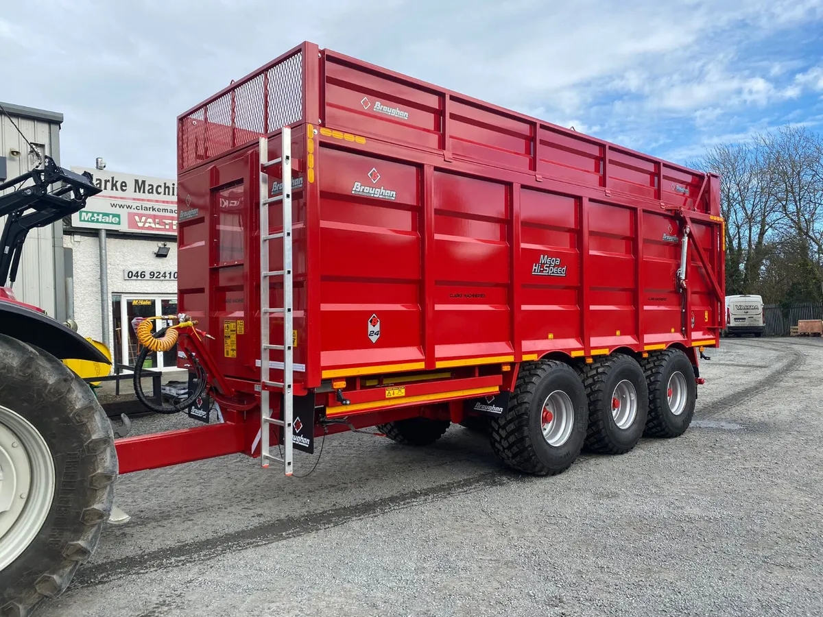 Broughan 24ft Tri Axle Grain & Silage Trailer - Image 1