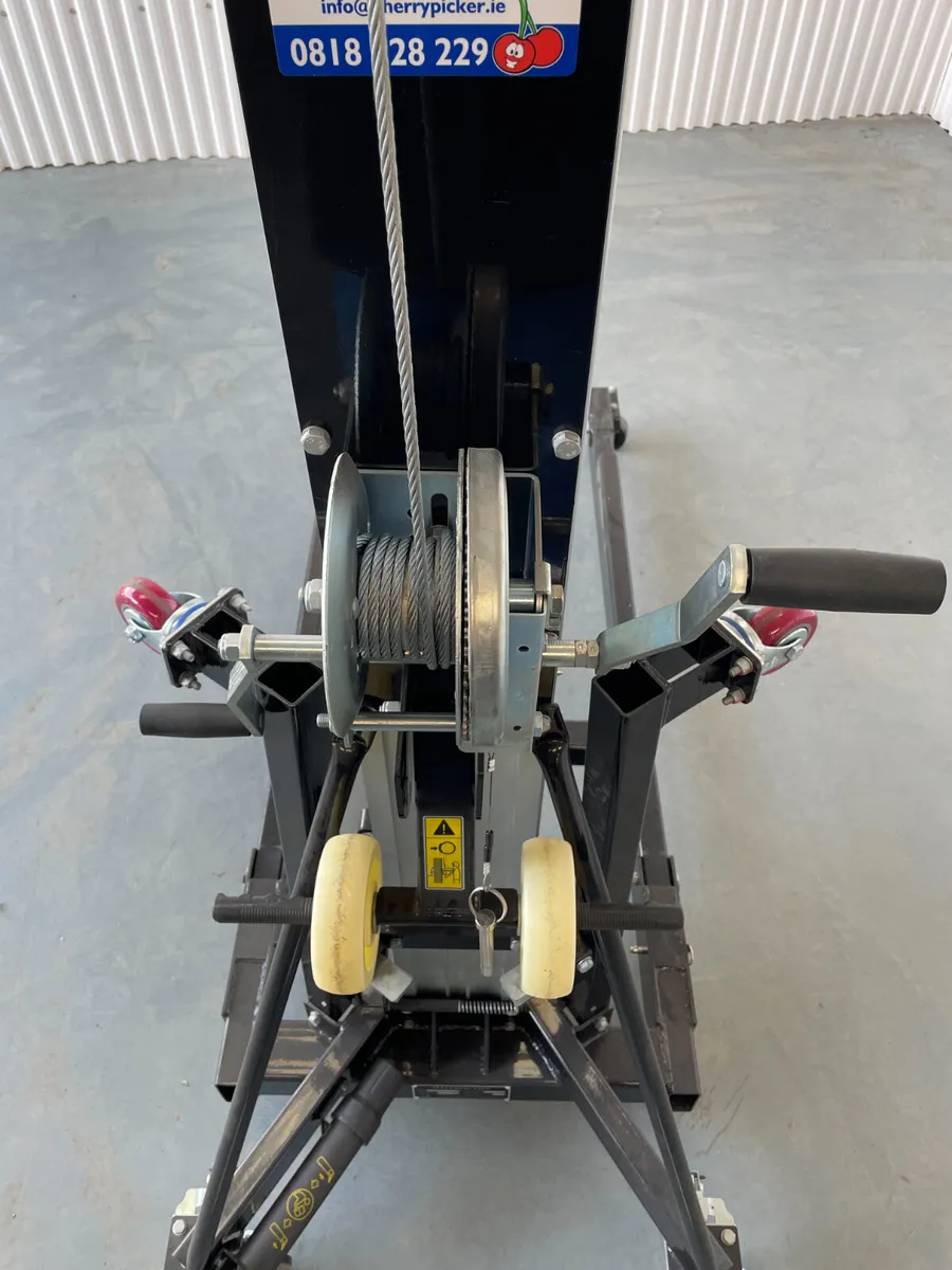 CP SLA 20 Material Lift - Image 3