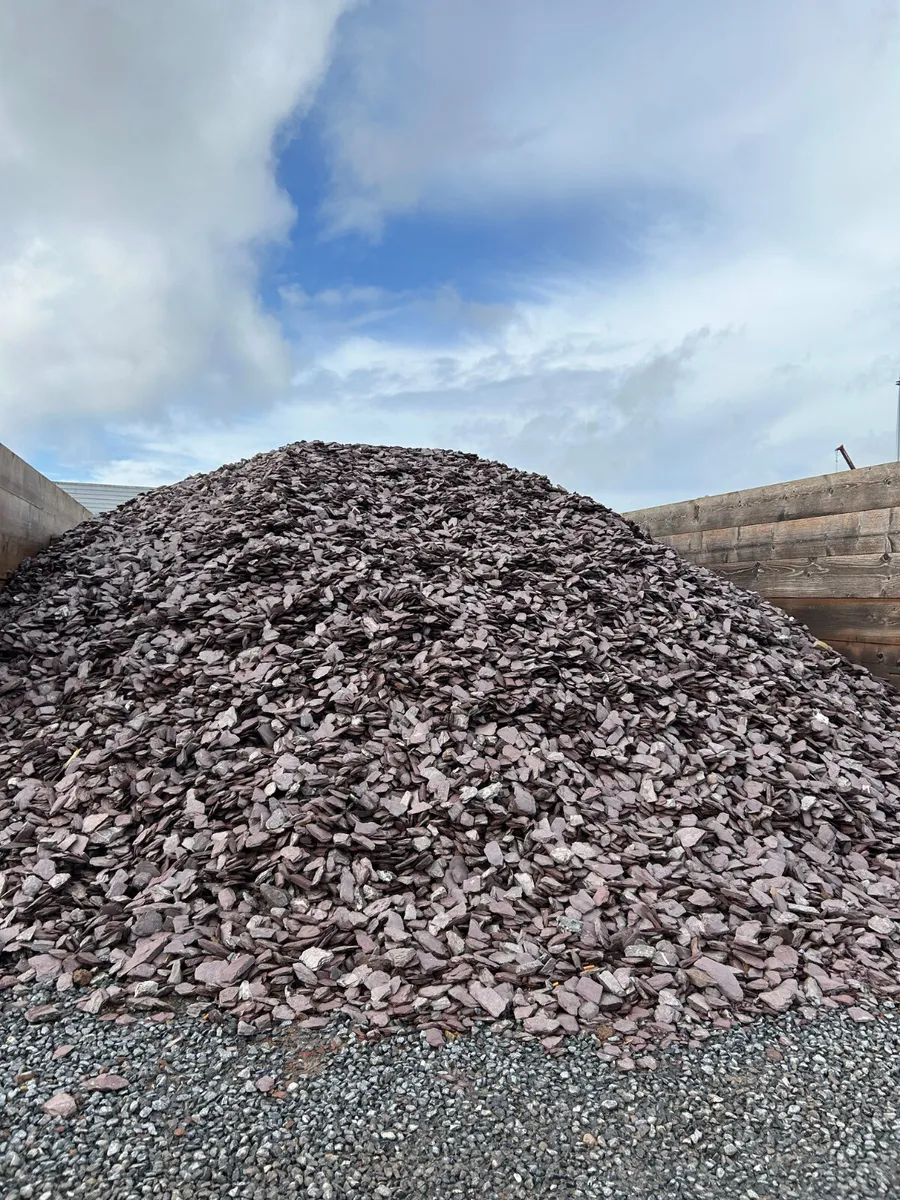 Clare Plum Decorative Stone Cork - Image 1