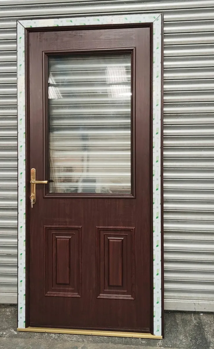 Palladio Door - Rosewood - 970 x 2070mm - Image 1