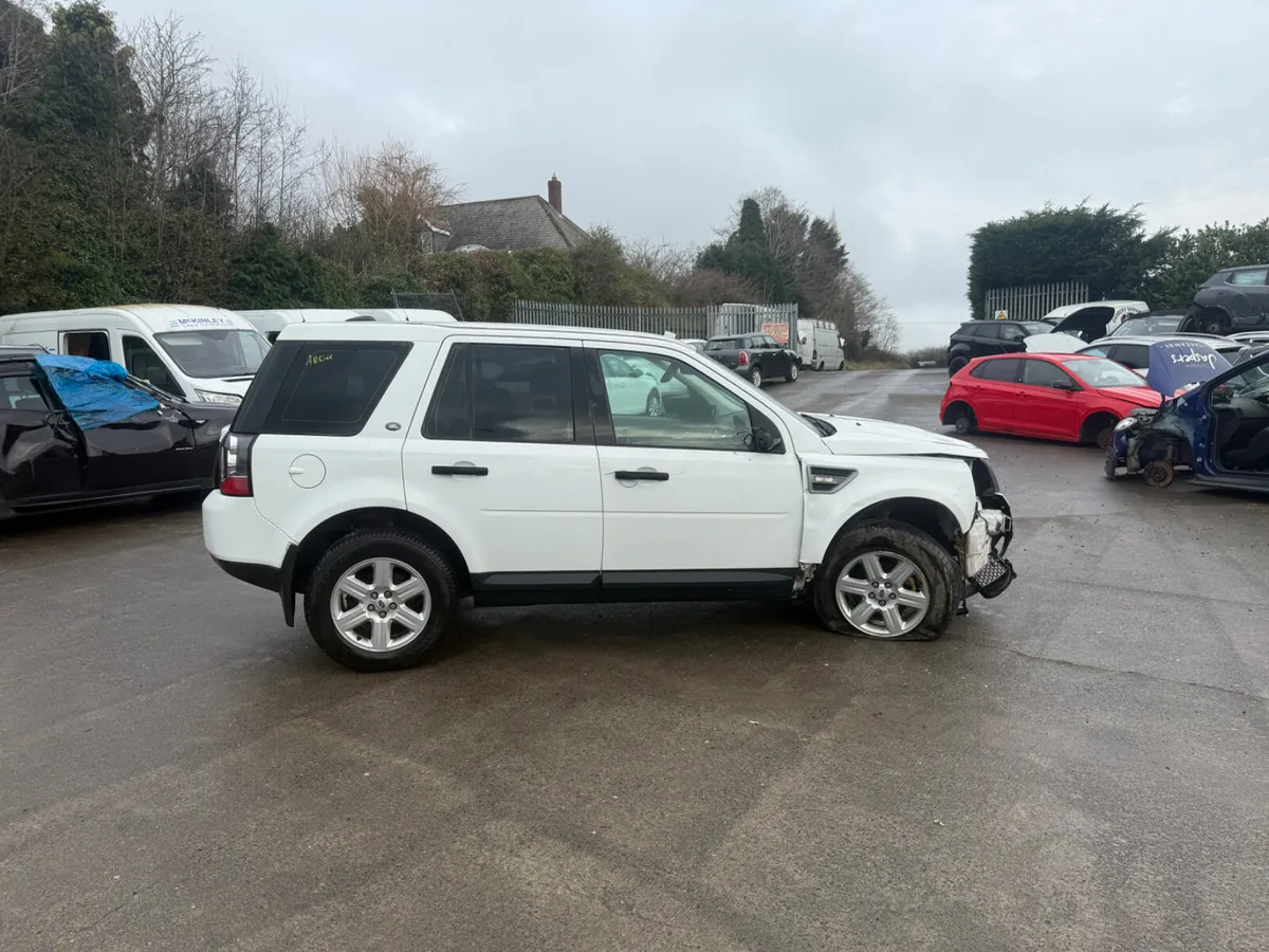 2013 Land Rover Freelander 2.2 TD4 GS - Image 1